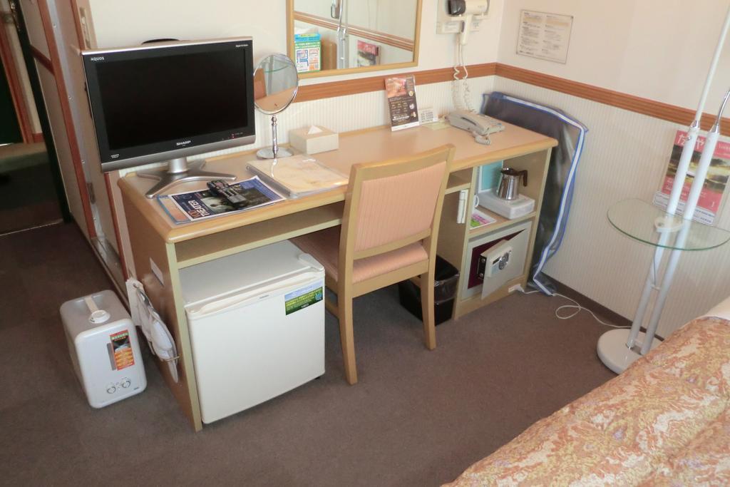 Toyoko Inn Shin-Osaka-eki Higashi-guchi Bagian luar foto