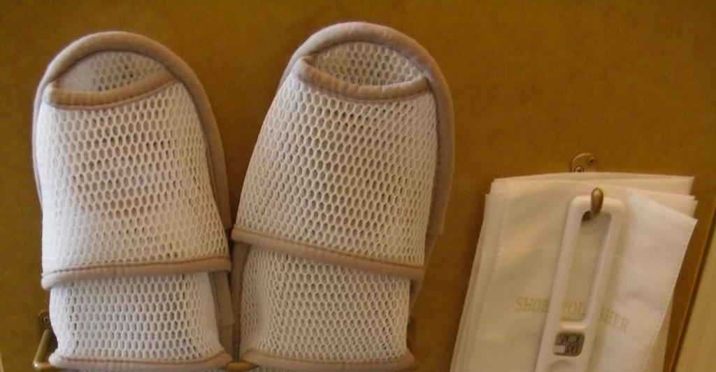Toyoko Inn Shin-Osaka-eki Higashi-guchi Bagian luar foto